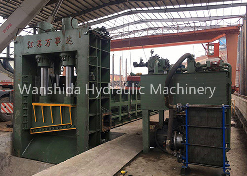Q43L-heavy duty gantry shear